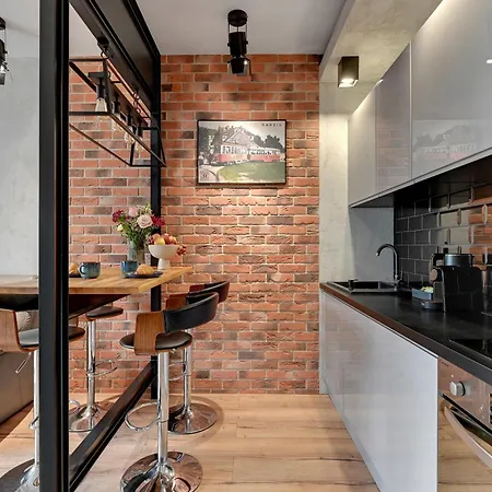 Zajezdnia Wrzeszcz Near Sea & By Downtown Apartman Gdańsk