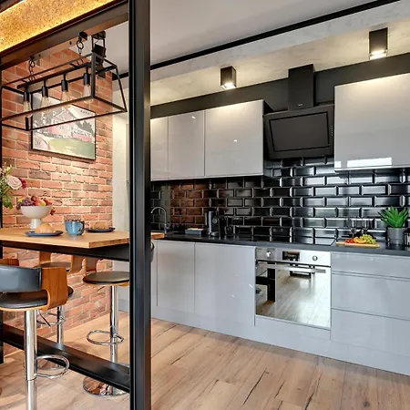 Apartman Zajezdnia Wrzeszcz Near Sea & By Downtown Gdańsk
